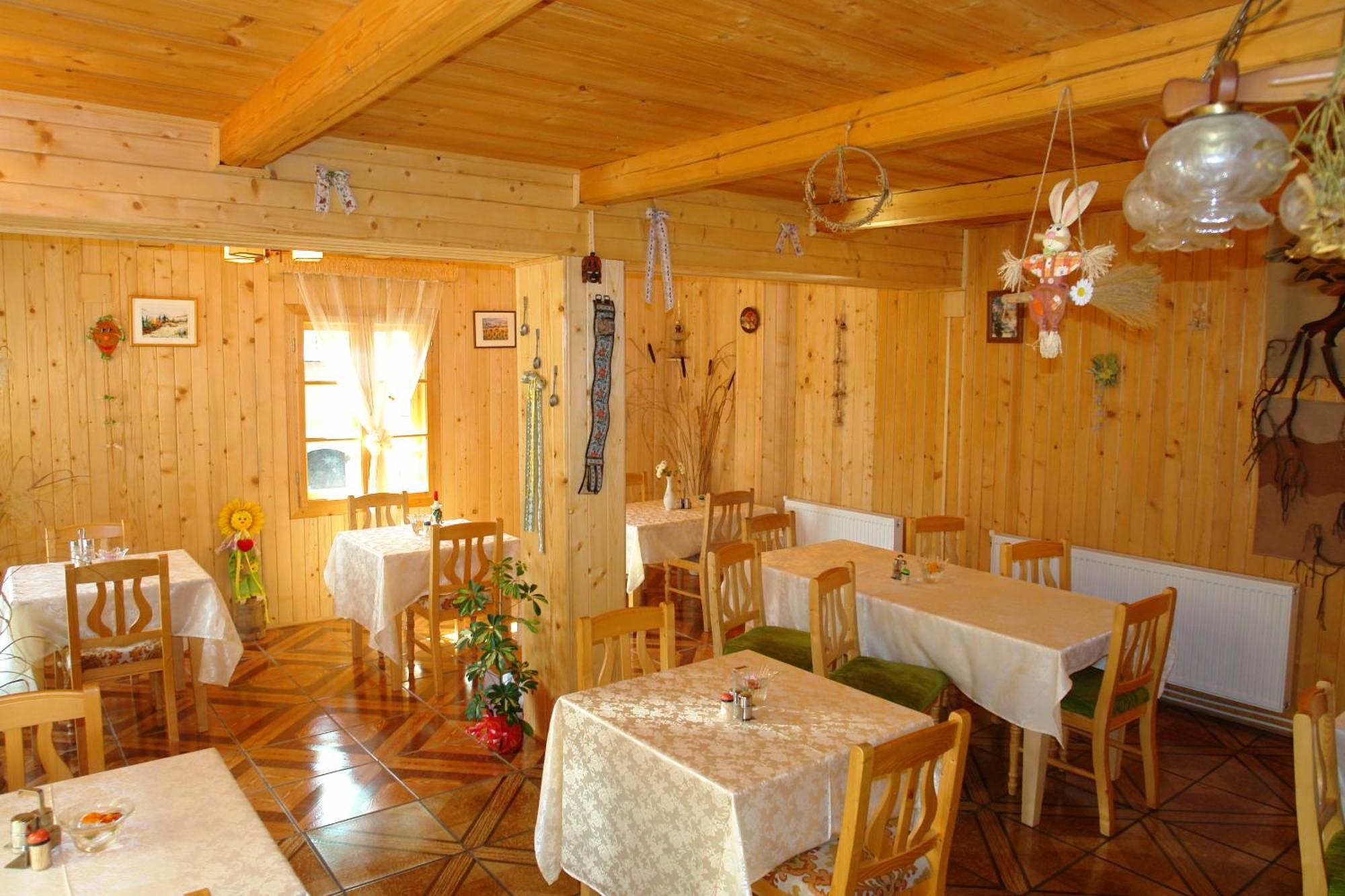 Pension Crizantema Vatra Moldoviţei Extérieur photo