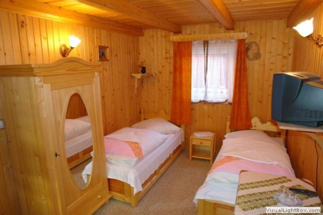 Pension Crizantema Vatra Moldoviţei Extérieur photo