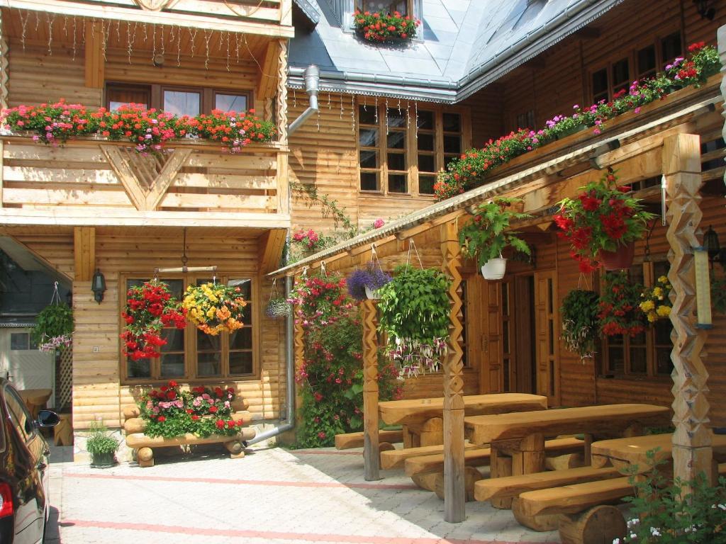 Pension Crizantema Vatra Moldoviţei Extérieur photo