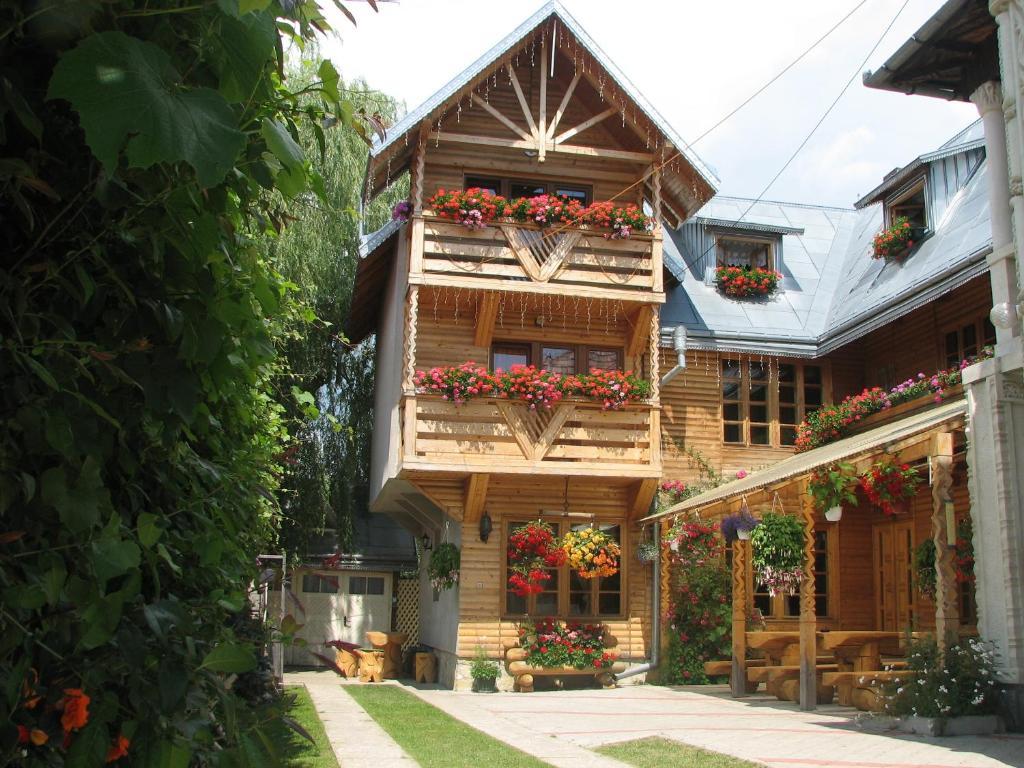 Pension Crizantema Vatra Moldoviţei Extérieur photo
